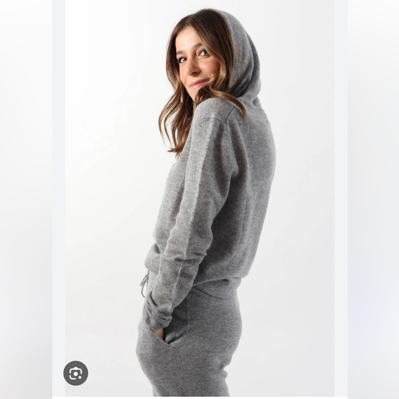 Thursdays 100% Cashmere Hoodie size Med - Picture 3 of 5